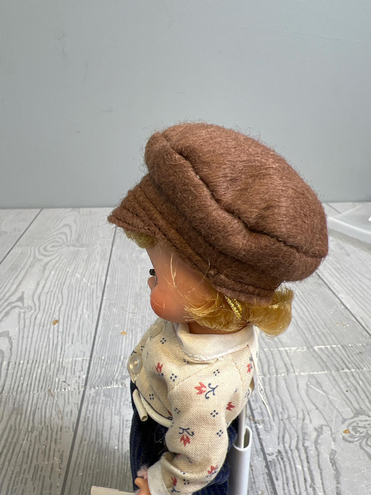 Madame Alexander Tom Sawyer #491 1989-1990 - Has Tags - Broken Bucket
