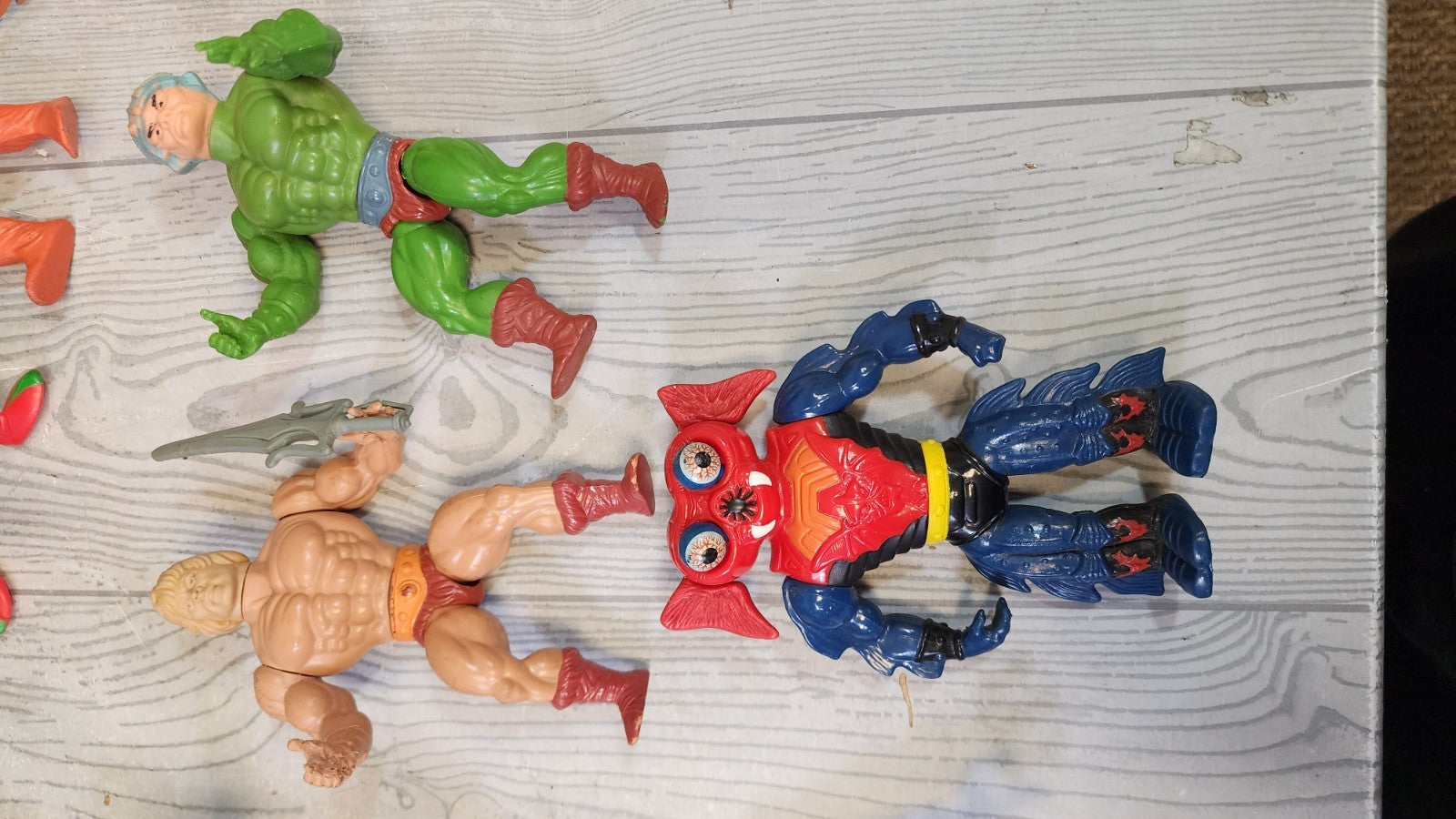 Vintage Lot He-man Castle Grayskull Playset wt Action Figures & Accessories Used