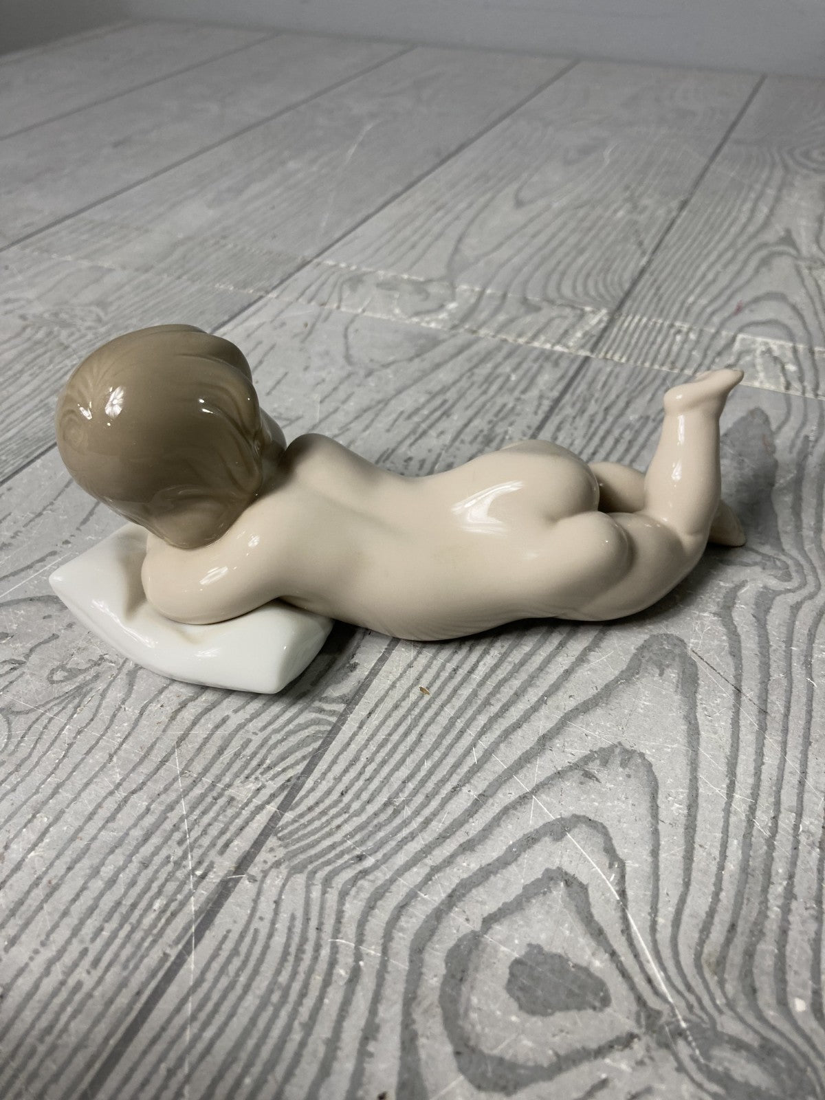 Lladro Porcelain Figurine Sleepy Time In Original Box Gloss Finish