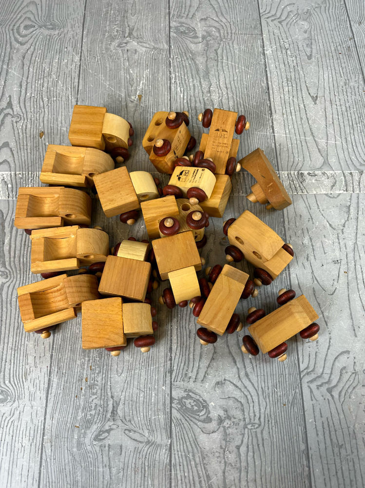Vintage Montgomery Schoolhouse, Inc Wooden Toy Cars & Trucks Boat Vermont