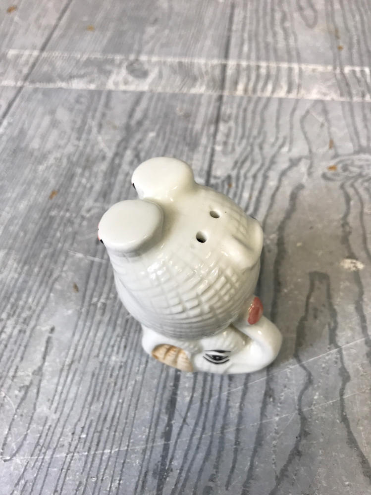 Elephant Ceramic Salt and Pepper Shakers Upside Down on Head White w/ Pink