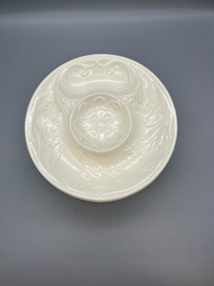 EIGHT Vintage Artichoke Condiment Plate with Divided Sections in Cream