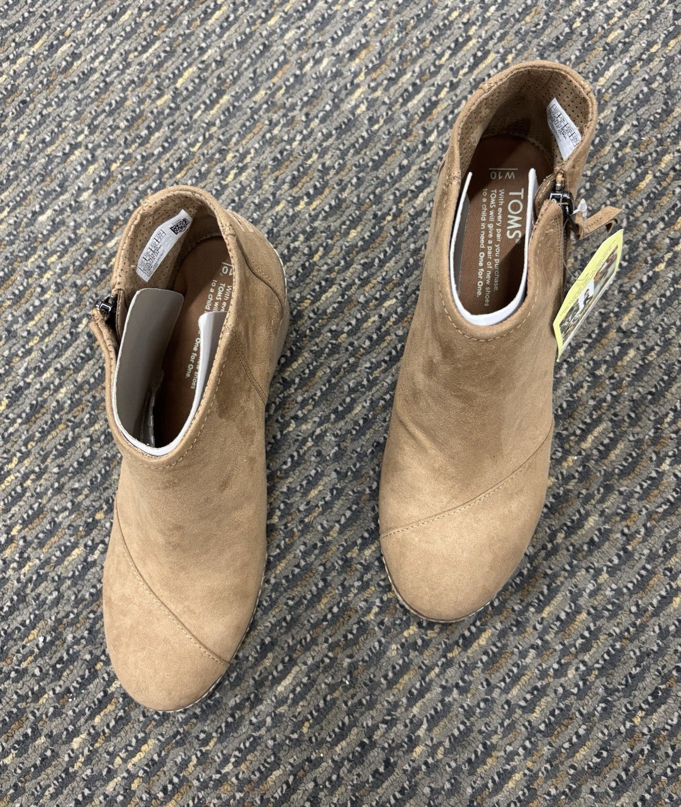 TOMS Women's Goldie Wedge Ankle Booties in Tan Suede Size 10 US