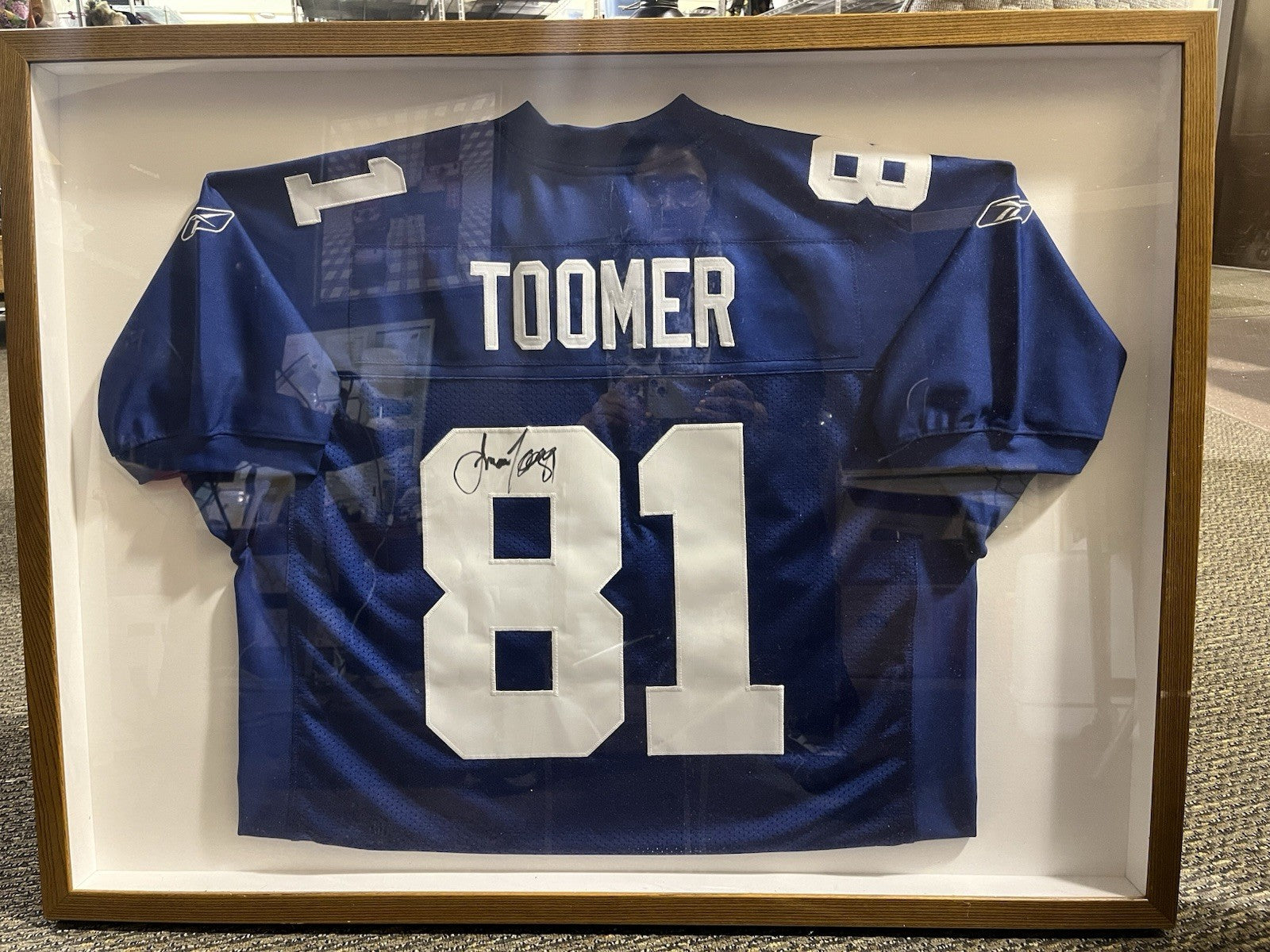 Amani Toomer Signed/Framed New York Giants Jersey Unauthenticated