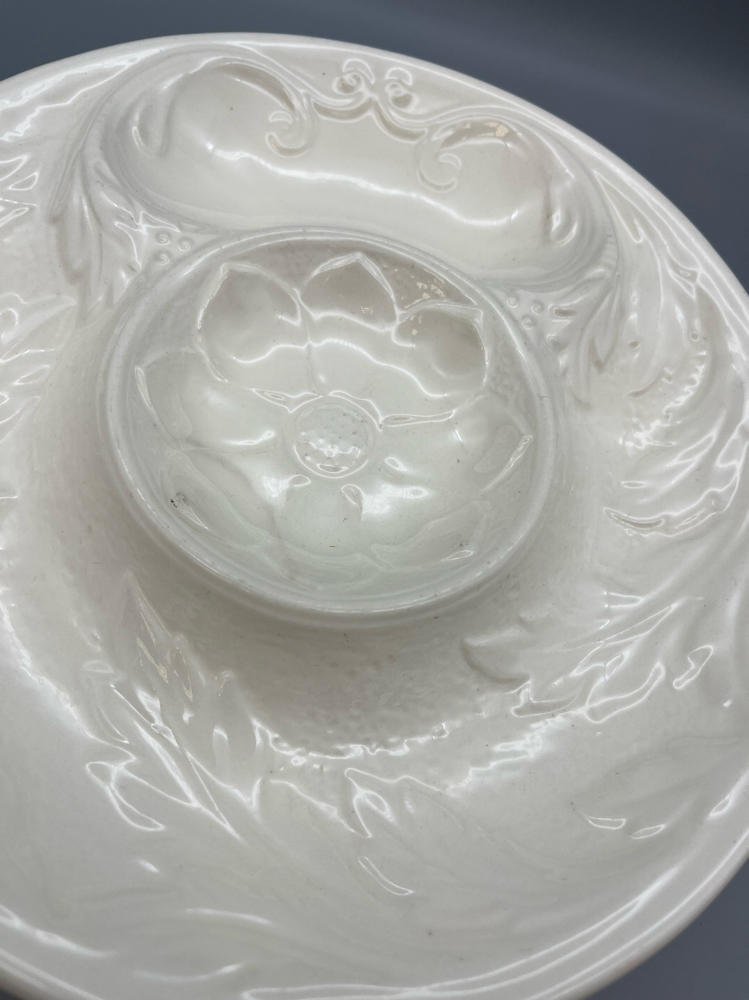 EIGHT Vintage Artichoke Condiment Plate with Divided Sections in Cream
