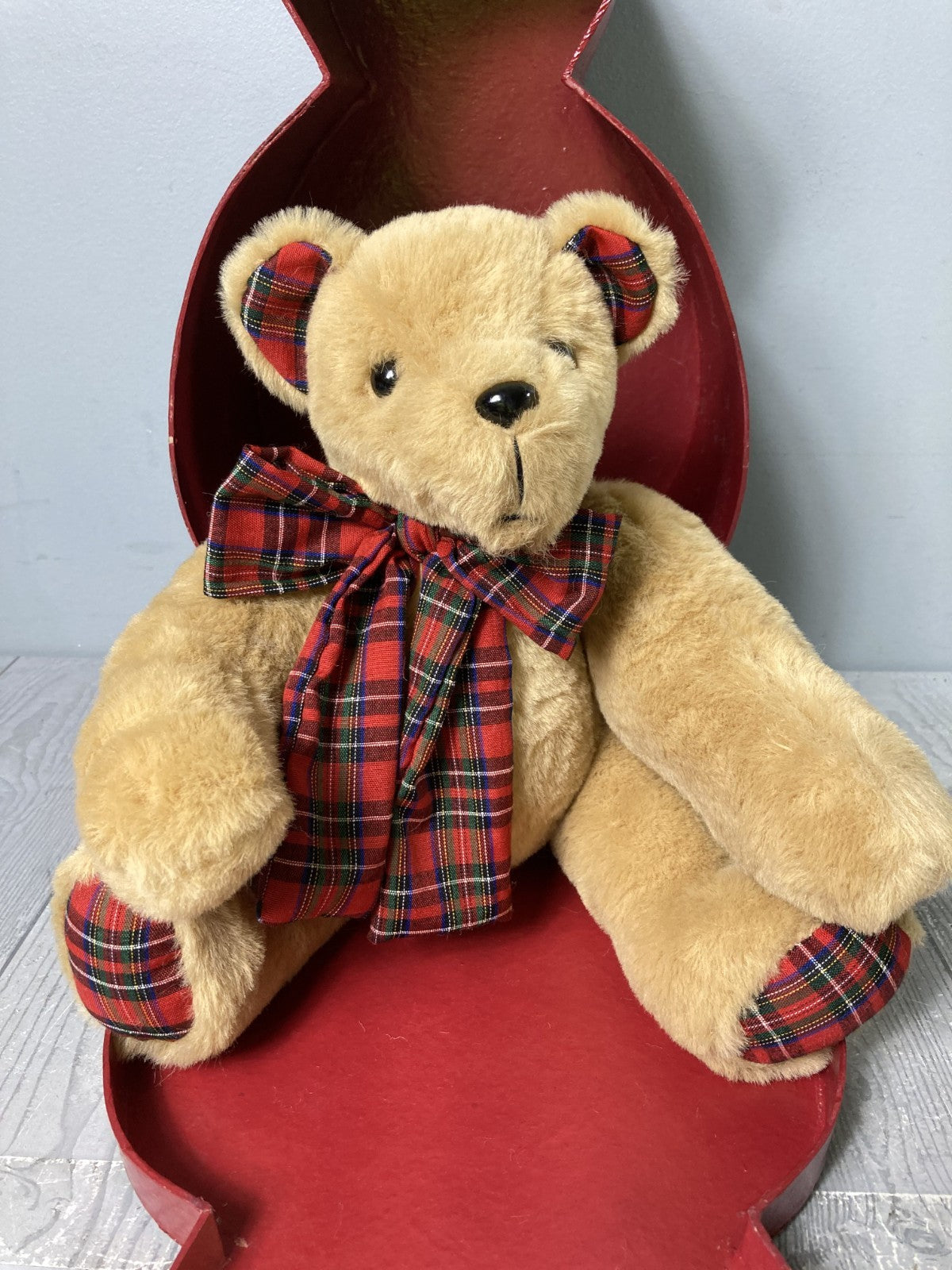 Lillian Vernon 17" Teddy Bear Plush in Original Bear Shaped Box