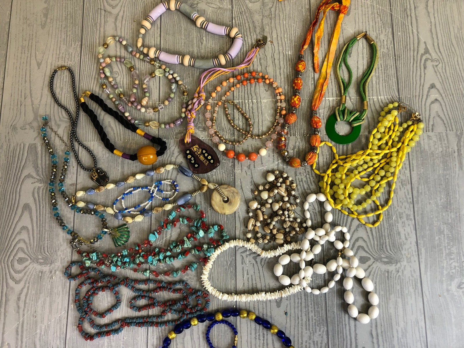 1.8 Pounds of Necklaces Assorted Lot- Beaded Costume Jewelry- Fashion / Crafting