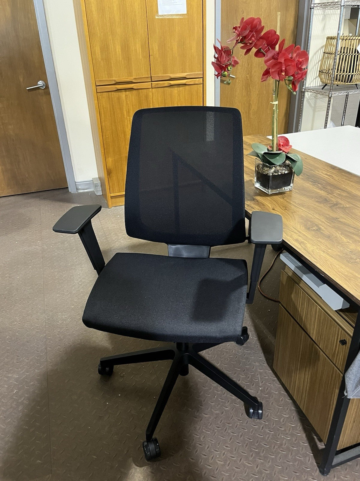 Knoll K. Black Mesh Back Computer Task Chair With Wheels