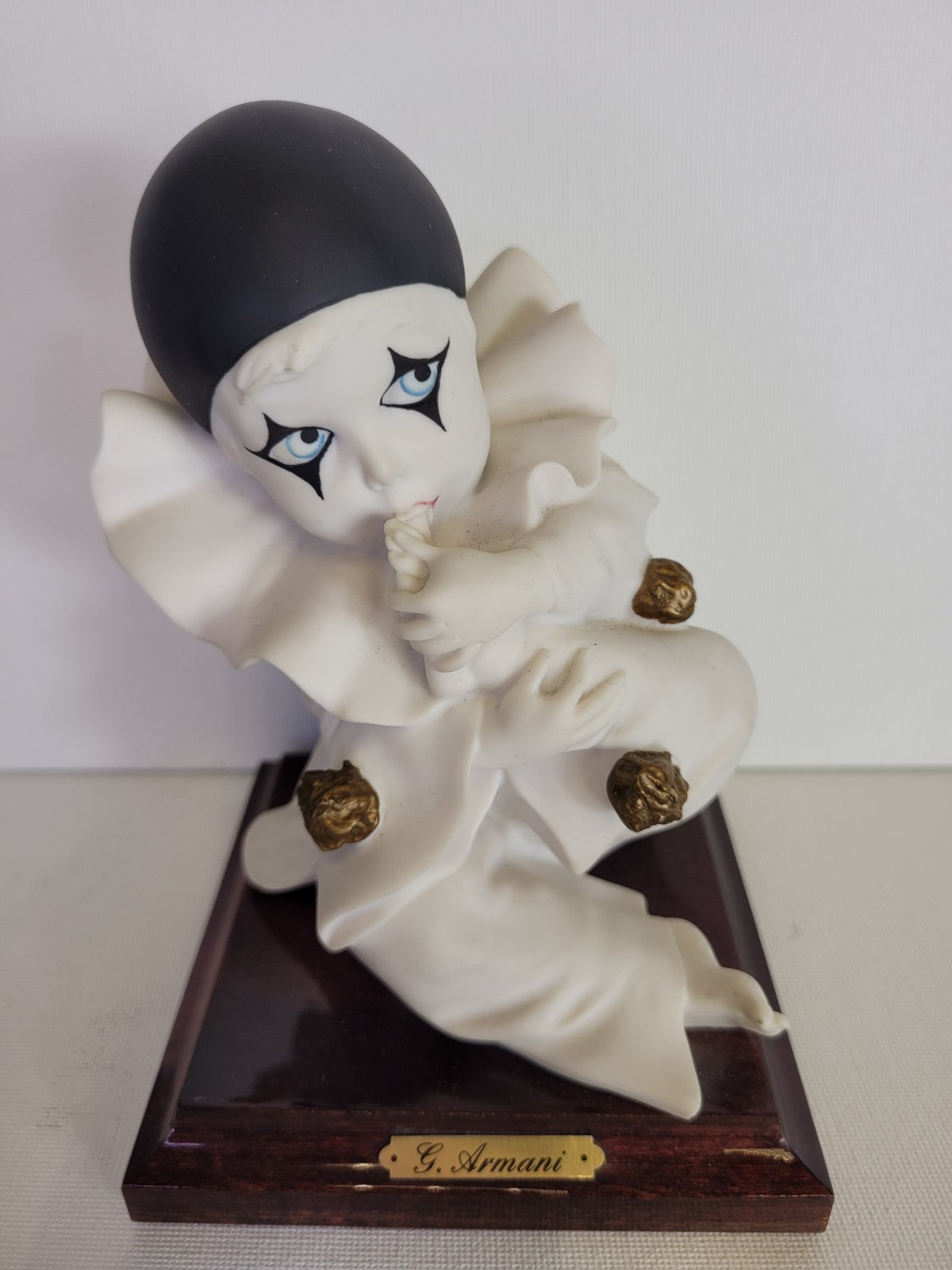 Giuseppe Armani Vintage Porcelain Figurine Small Pierrot Sucking Its Toe- Signed