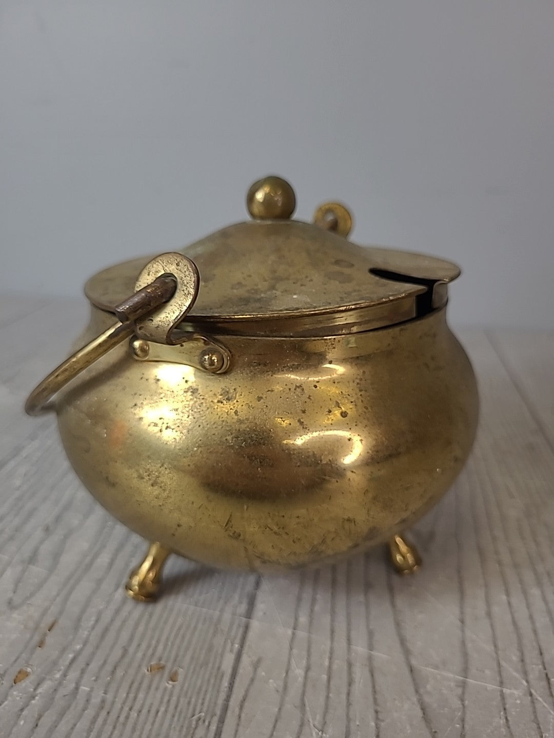 Vintage Brass Firestarter Mortar/ Pestle Kindling Lighter with Lid