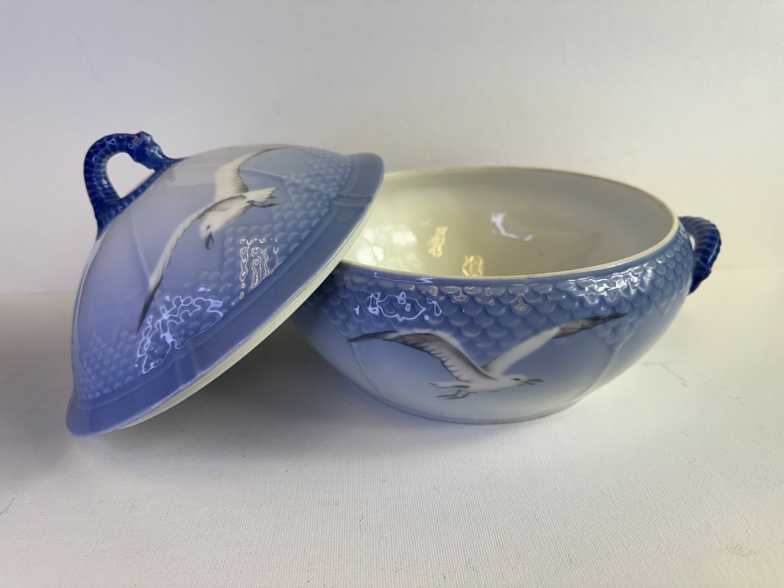 Bing & Grondahl Large Seagull 10" Covered Soup Tureen or Casserole Dish- B & G