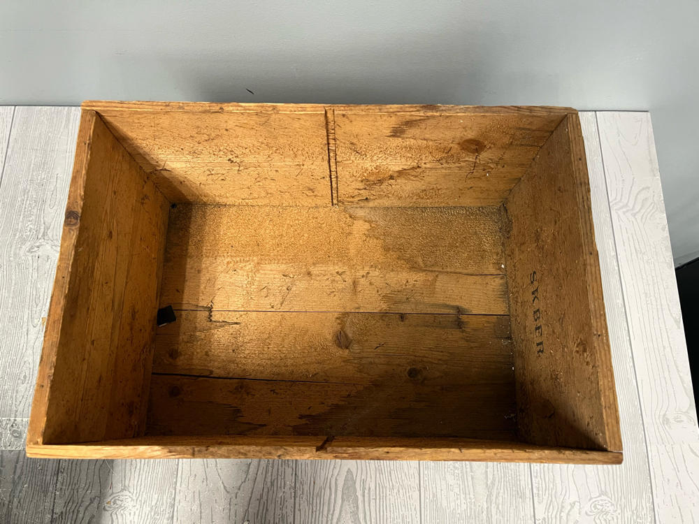 Vintage Wooden Crate for Berry Bros. & Rudd Ltd., Cutty Sark Whisky, Scotland
