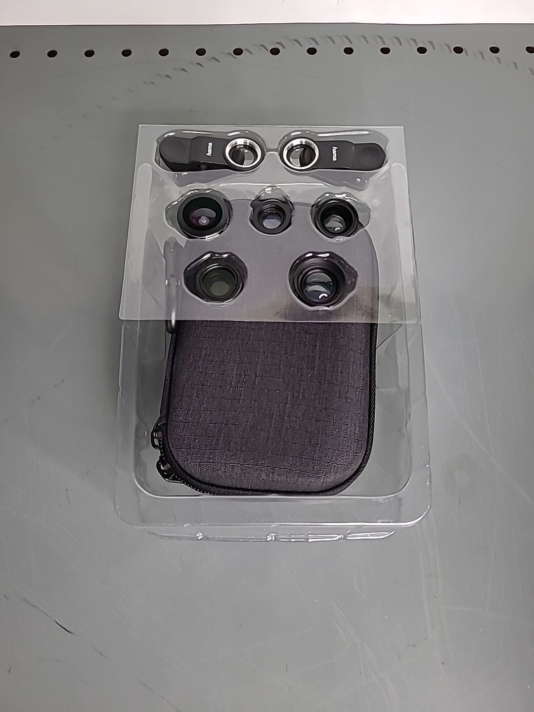 Hama 5 In 1 Lens Kit for Smartphones and Tablets- Universal Lens Clip- 12 Parts