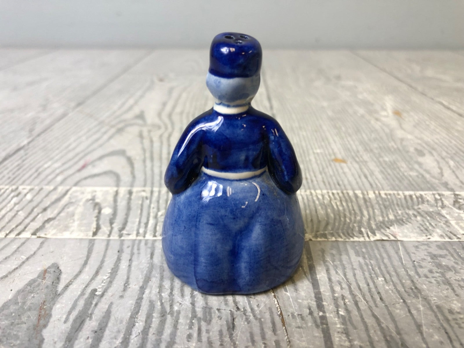Vintage Delf Holland Ceramic Man and Woman Hand painted Salt and Pepper Shaker