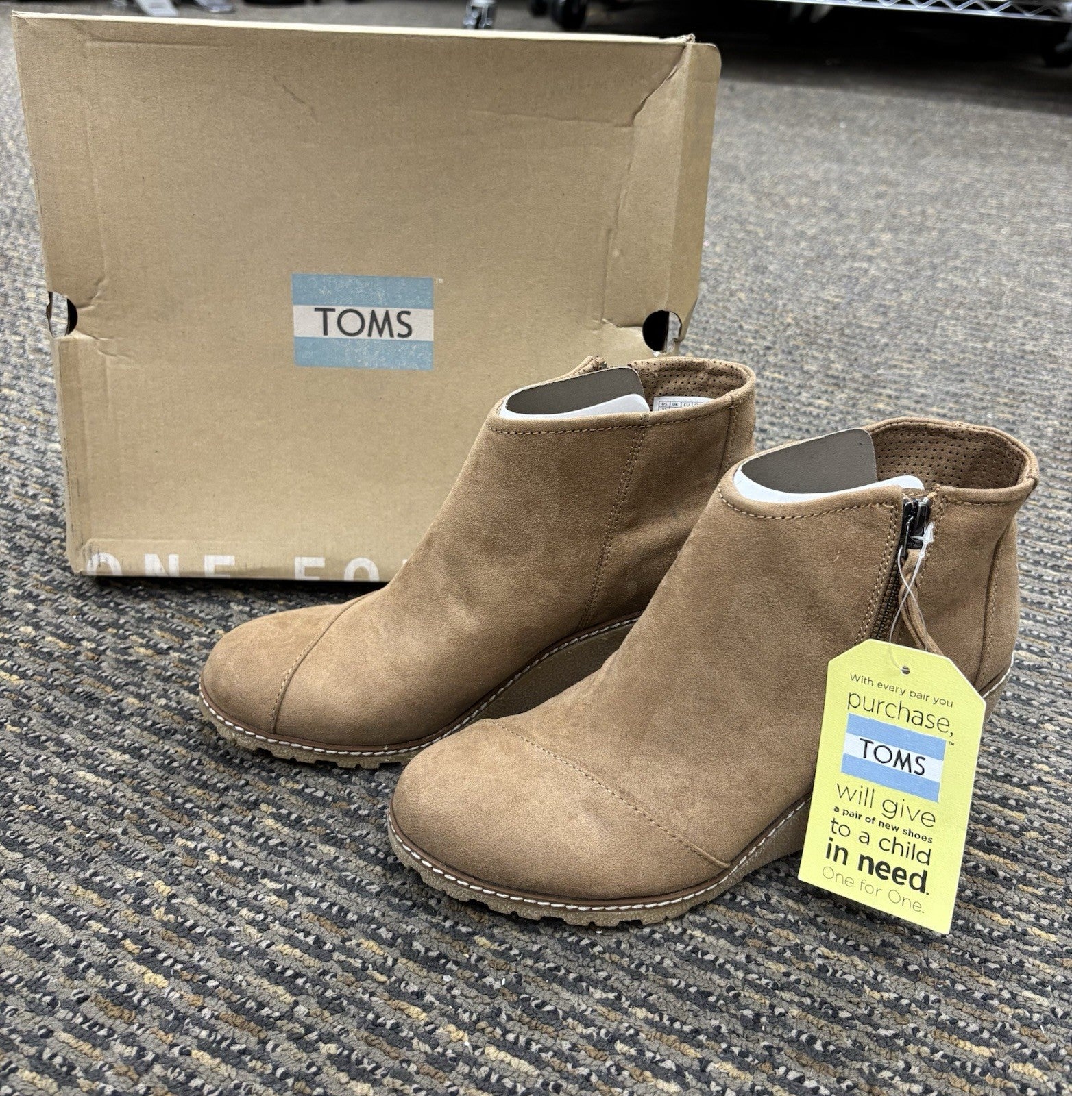 TOMS Women's Goldie Wedge Ankle Booties in Tan Suede Size 10 US