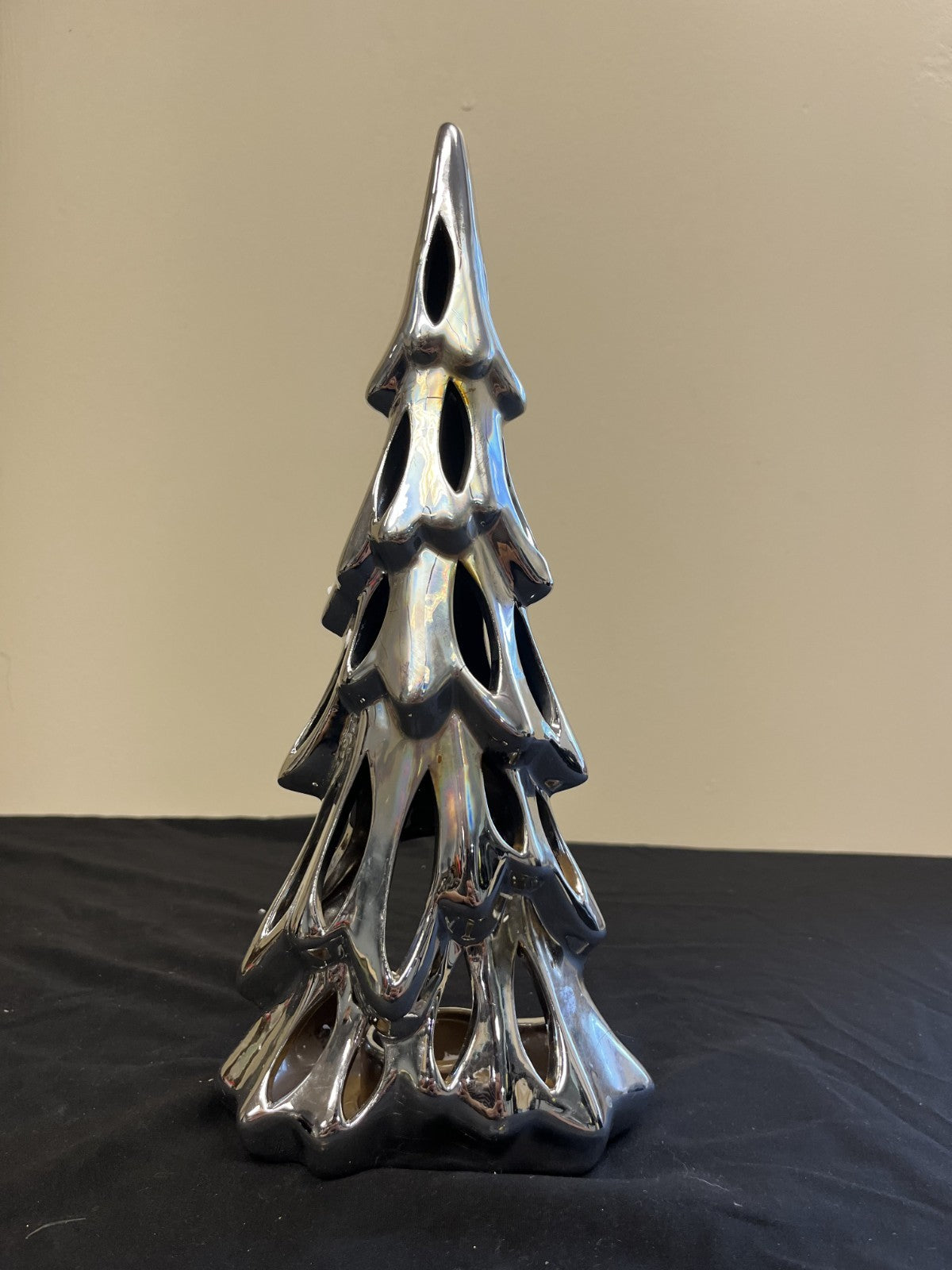 Yankee Candle Silver Tone Tree Tea Light Holder Holiday Christmas Pine Tree 