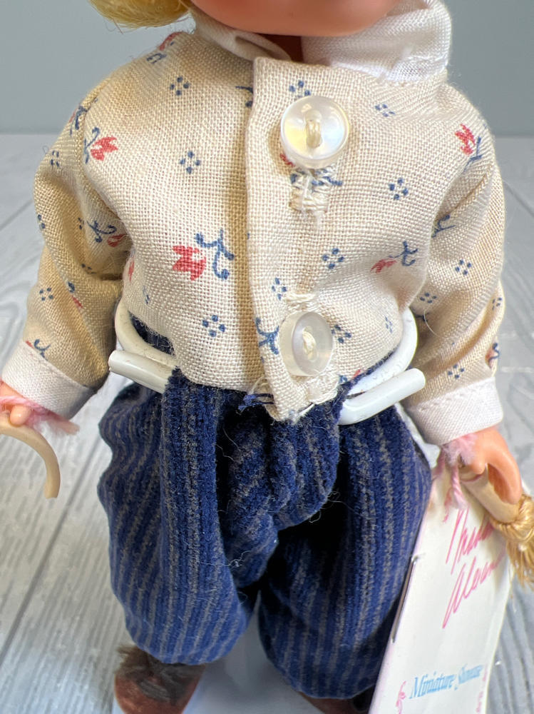 Madame Alexander Tom Sawyer #491 1989-1990 - Has Tags - Broken Bucket