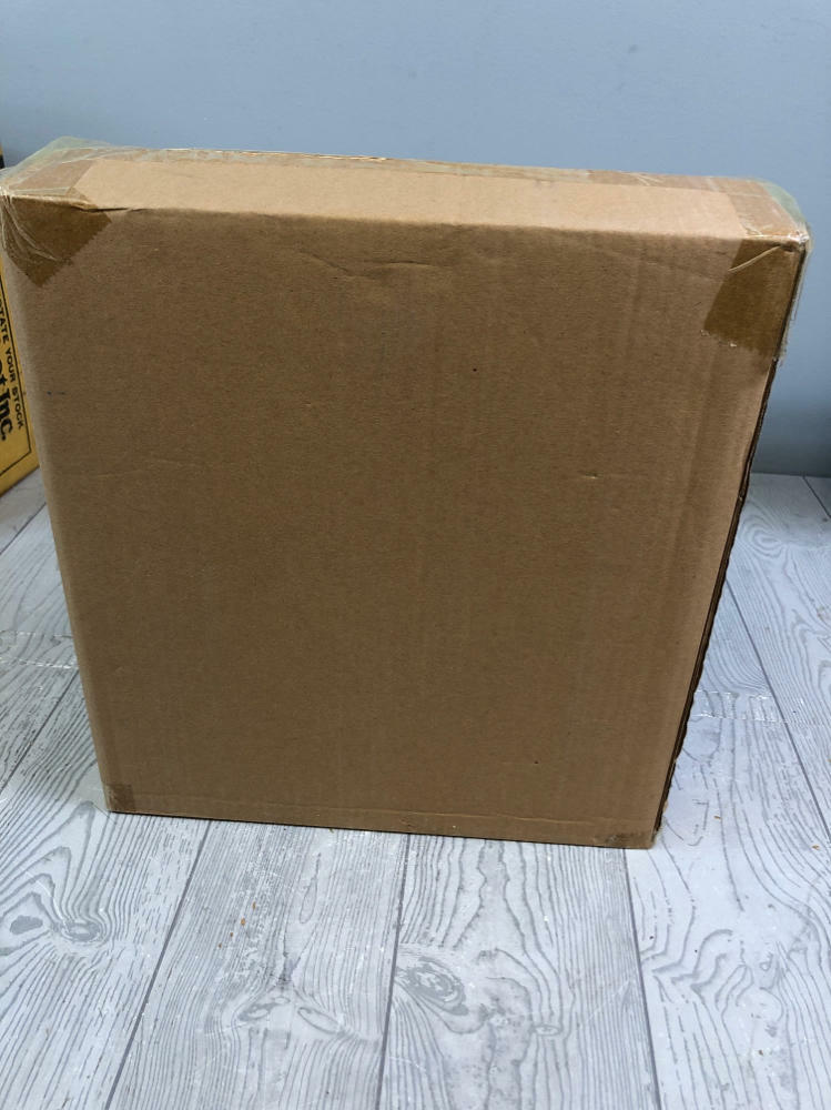 Six Tray Ornament Box- Vermont (NEED MORE PHOTOS)