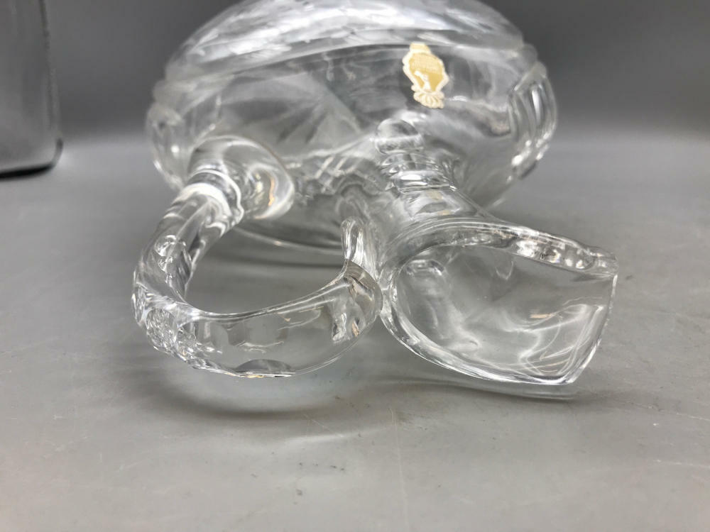 Glass  Decanter (partial inputs) - Very Good - Very Good