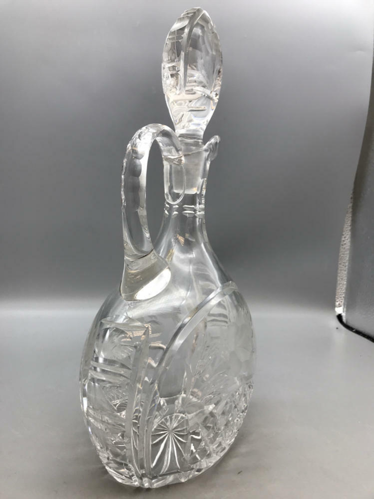 Glass  Decanter (partial inputs) - Very Good - Very Good