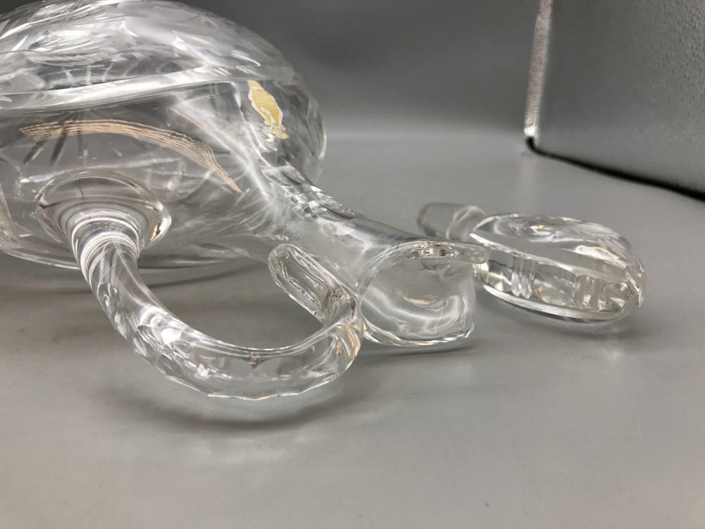 Glass  Decanter (partial inputs) - Very Good - Very Good