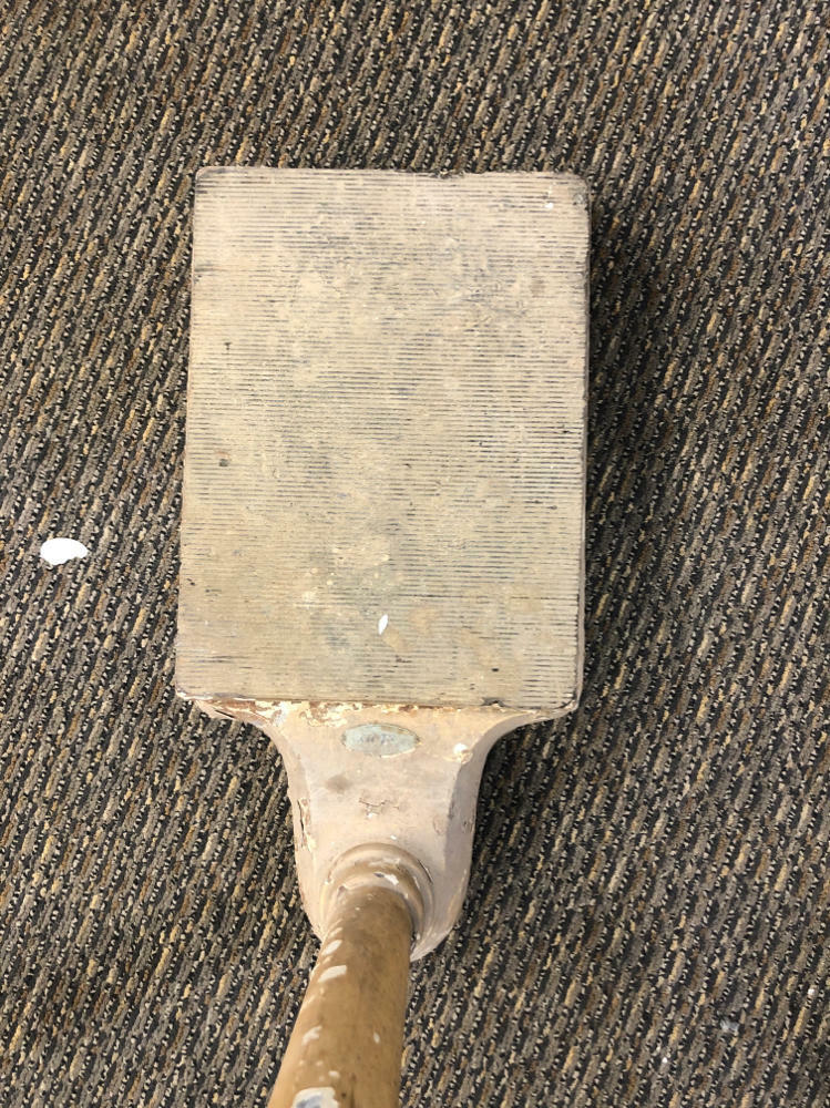 physician's scale - metal