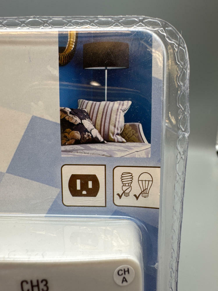 NEW in Box Woods Indoor Wireless Remote Control with 3 Outlets, White - 3-Pack - Good