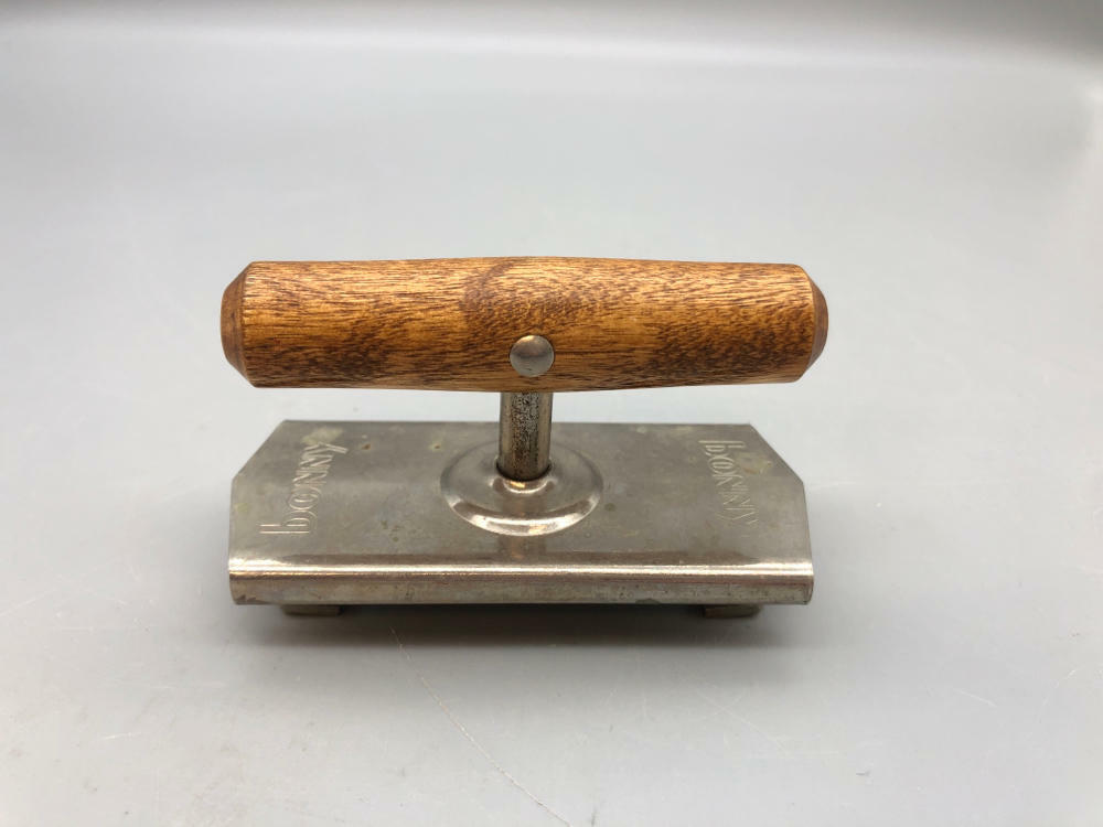 Vintage Edlund BONNY Top Off Jar & Bottle Screw Top Opener w/ Wood Handle - Very Good