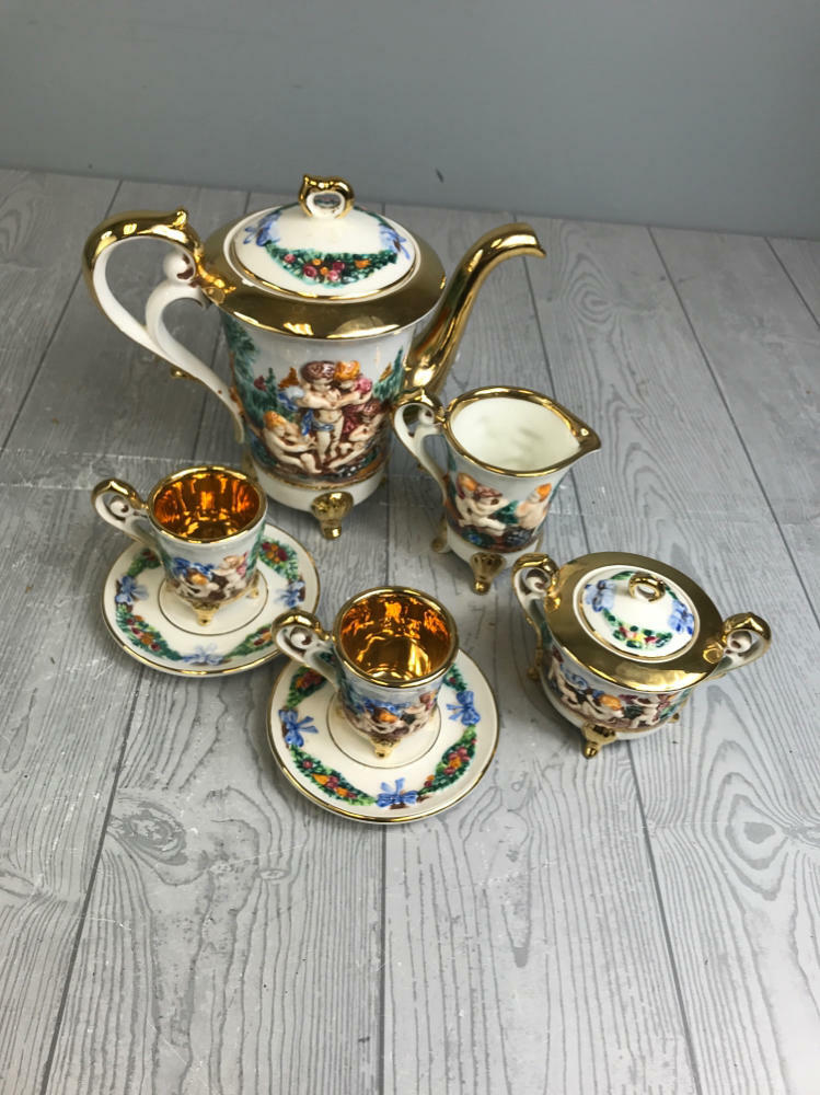 GV R. Capodimonte Coffee Set, Hand Painted Espresso Coffee Set - Gold Plated - Very Good
