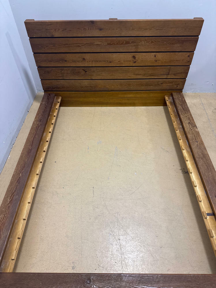 Grant Reclaimed Wood Queen Platform Bed Frame - Queen Size Bedframe - Dark Wood - Good
