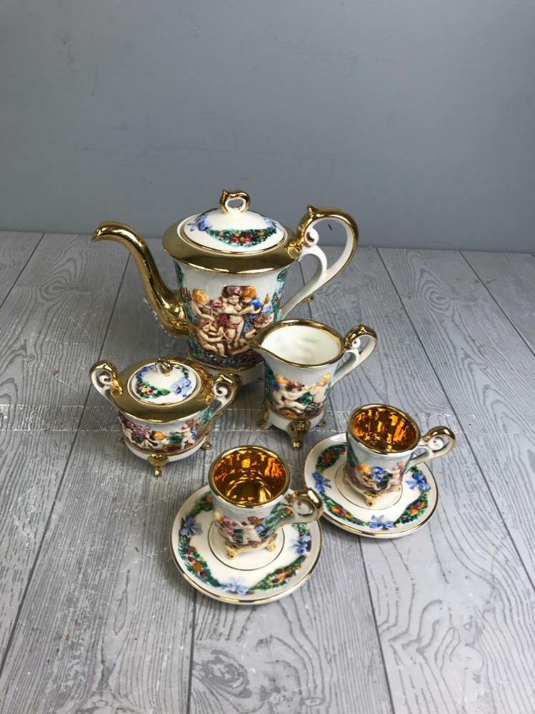 GV R. Capodimonte Coffee Set, Hand Painted Espresso Coffee Set - Gold Plated - Very Good