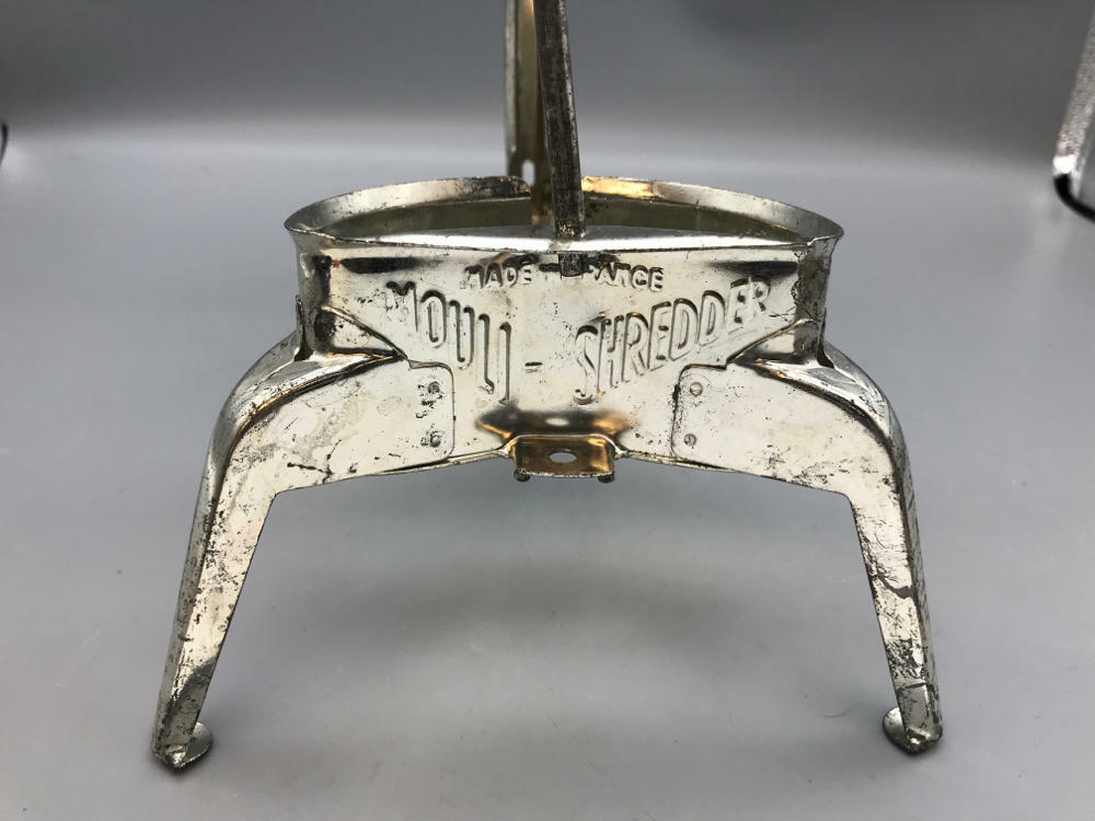 Vintage 1950s Moulinex Mouli Julienne Shredder / Can Opener - Open Box - Good