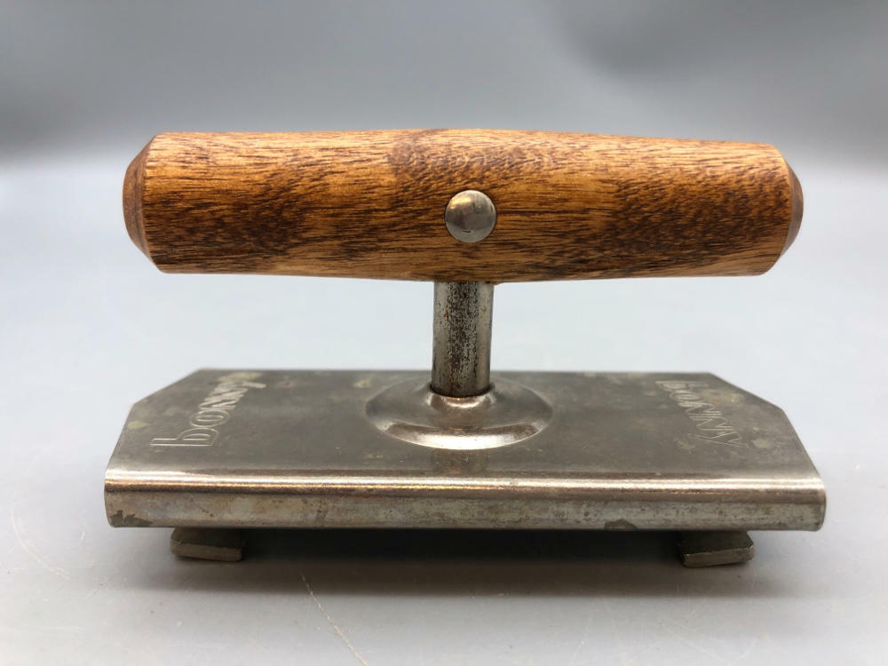 Vintage Edlund BONNY Top Off Jar & Bottle Screw Top Opener w/ Wood Handle - Very Good