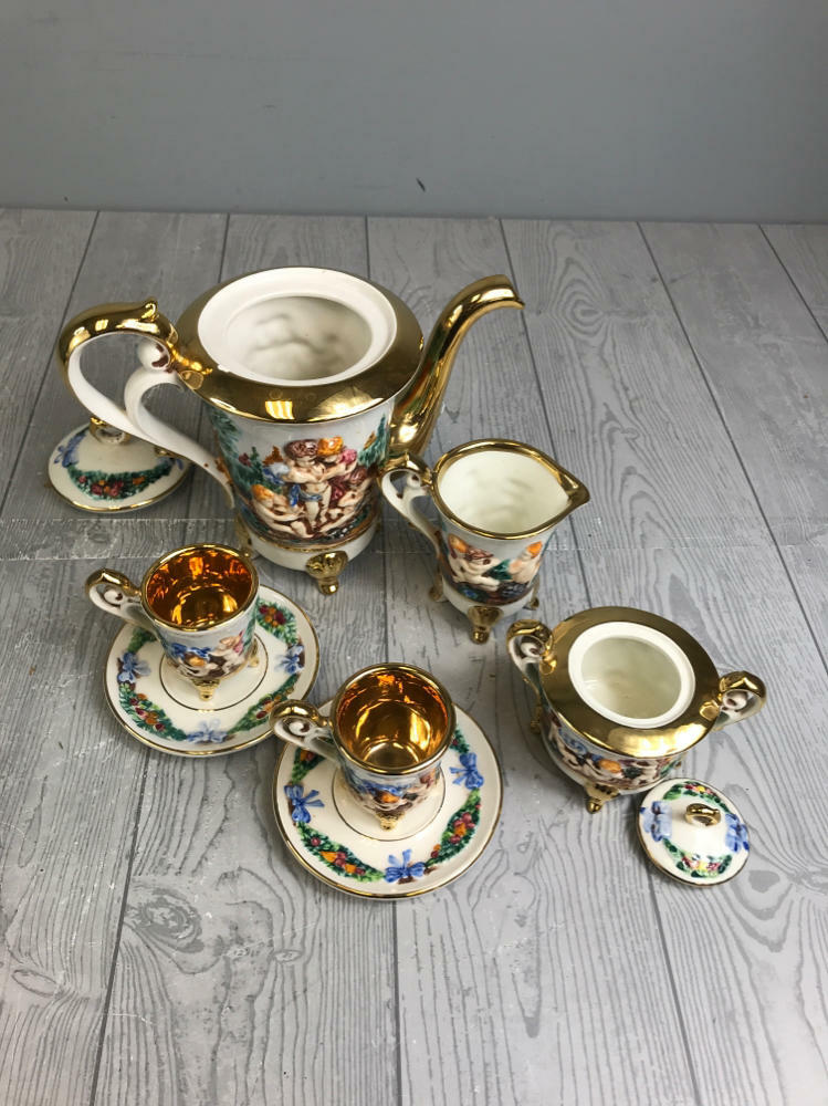GV R. Capodimonte Coffee Set, Hand Painted Espresso Coffee Set - Gold Plated - Very Good