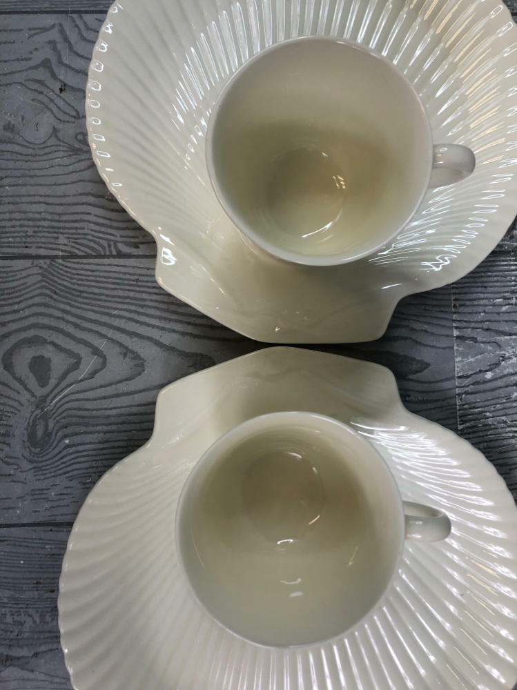 4 Piece Vintage Wedgwood Edme Shell Shaped Tea Cup & Saucer