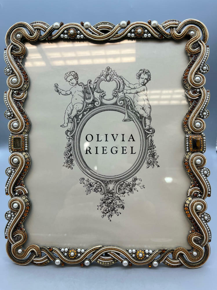Olivia Riegel Baronessa 8 x 10 Frame