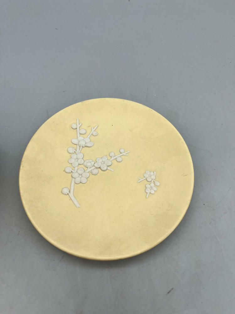 RARE FIND!!! Wedgwood England Yellow Jasperware Primrose Bud Vase & Round Dish - Good