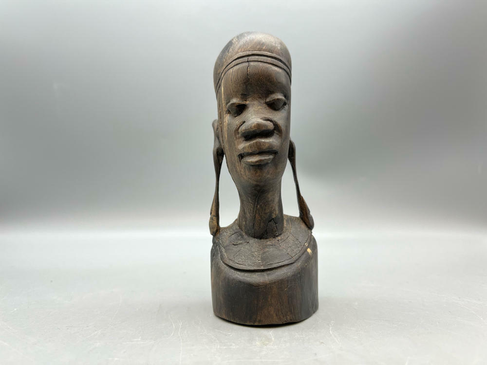 African Hand Carved Wood Sculpture Dark Wood - Good