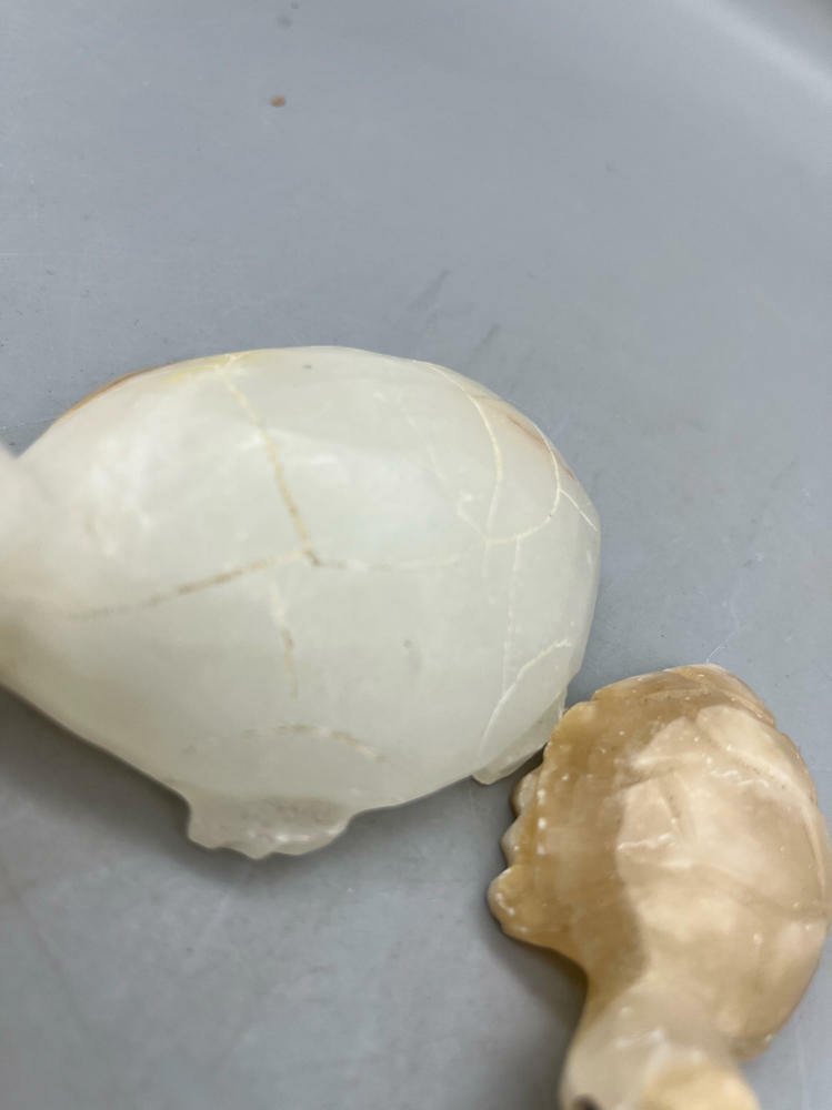 Vintage Pair of Mini Carved Amber Onyx Turtles Sculpture Stone Figurines - Good
