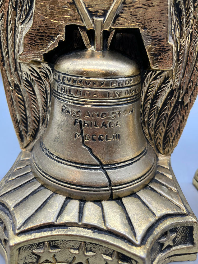 RARE FIND!!! Vintage Brass American Eagle Liberty Bell Bicentennial Bookends - Good