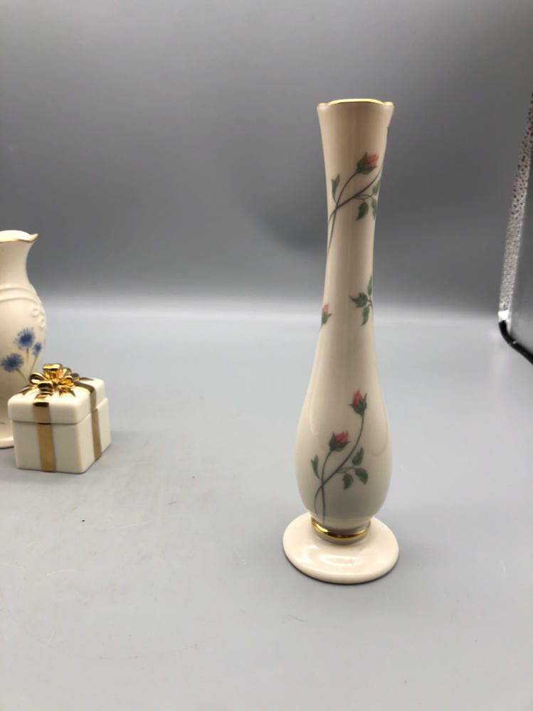Lenox Lot - 2 Bud Vases & Lidded Trinket Present Box - Good