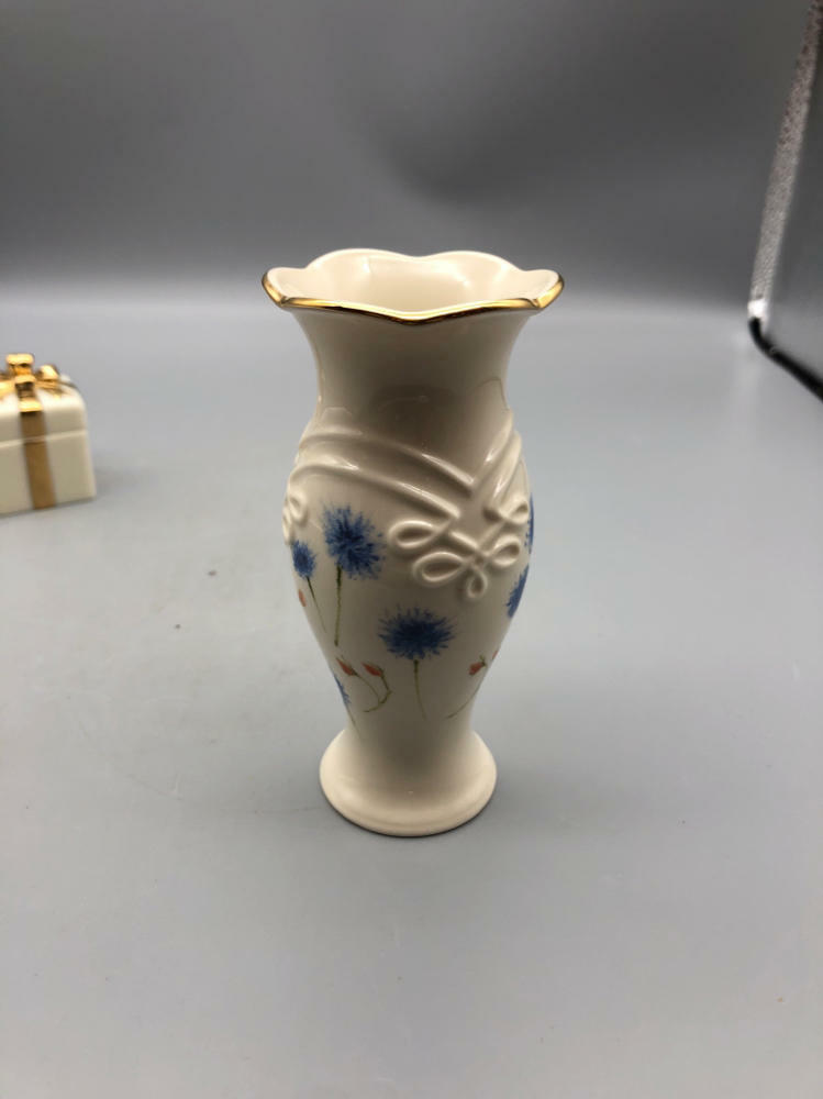 Lenox Lot - 2 Bud Vases & Lidded Trinket Present Box - Good