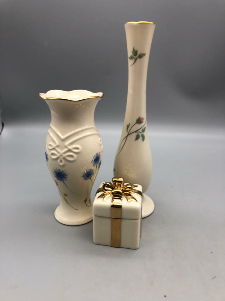 Lenox Lot - 2 Bud Vases & Lidded Trinket Present Box - Good