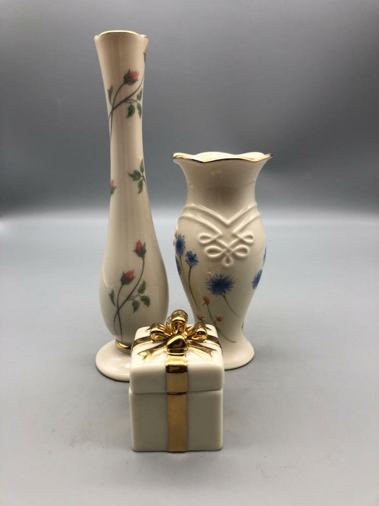 Lenox Lot - 2 Bud Vases & Lidded Trinket Present Box - Good