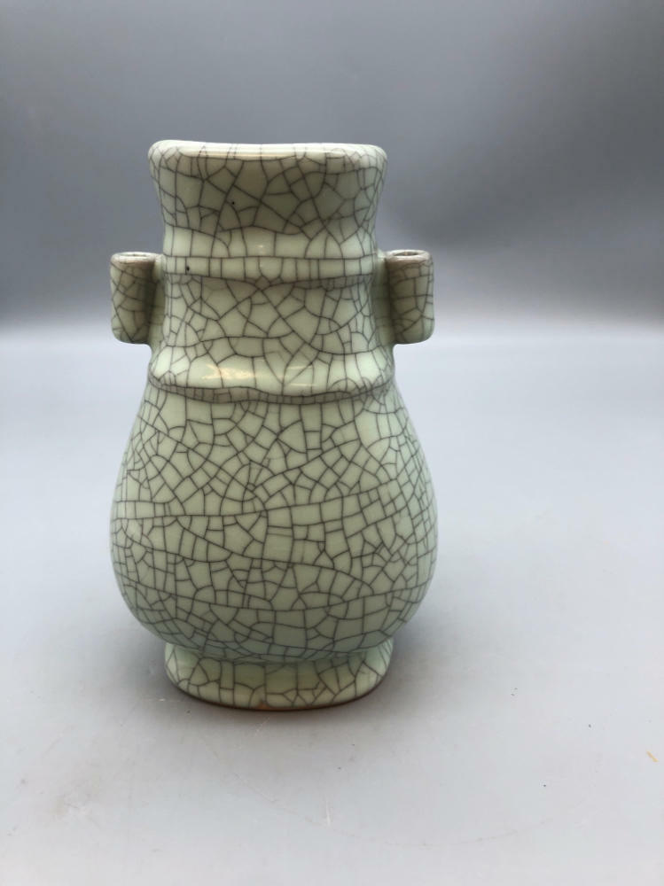Chinese Song Dynasty Guan Kiln Glazed Porcelain Double Ear Bottle - Good