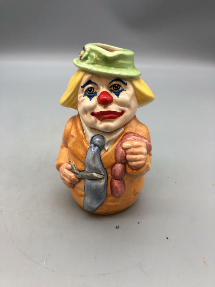Vintage 1986 Royal Doulton Doultonville Collection "Charlie Cheer The Clown" - Good