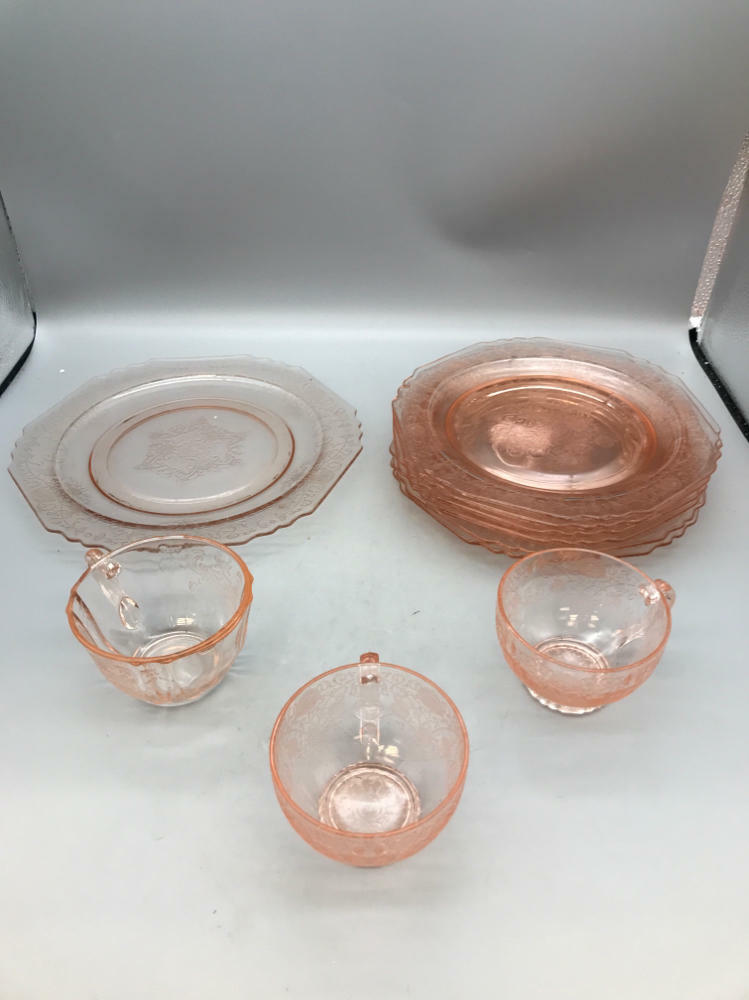10 Piece Lot of Assorted Vintage Pink Depression Glass Plates & Cups - Good