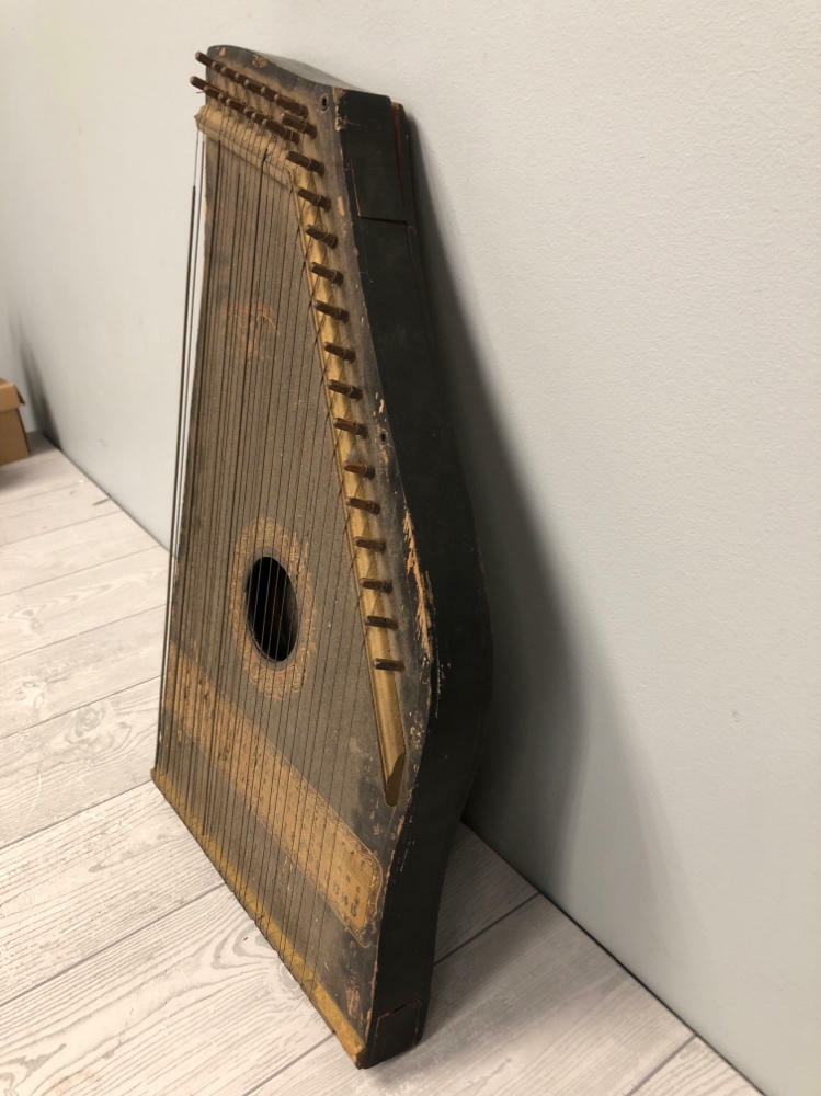 OLD VINTAGE WOOD-WOODEN LAP HARP MUSIC LAP INSTRUMENT - Bird Engraving - Acceptable