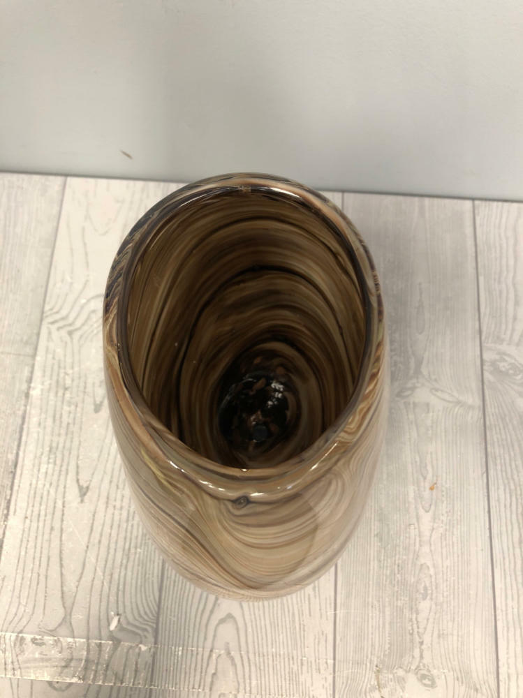 Zorza Mocha Swirl Vase Made in Poland Illusion of Sand Flecks of Gold Glitter
