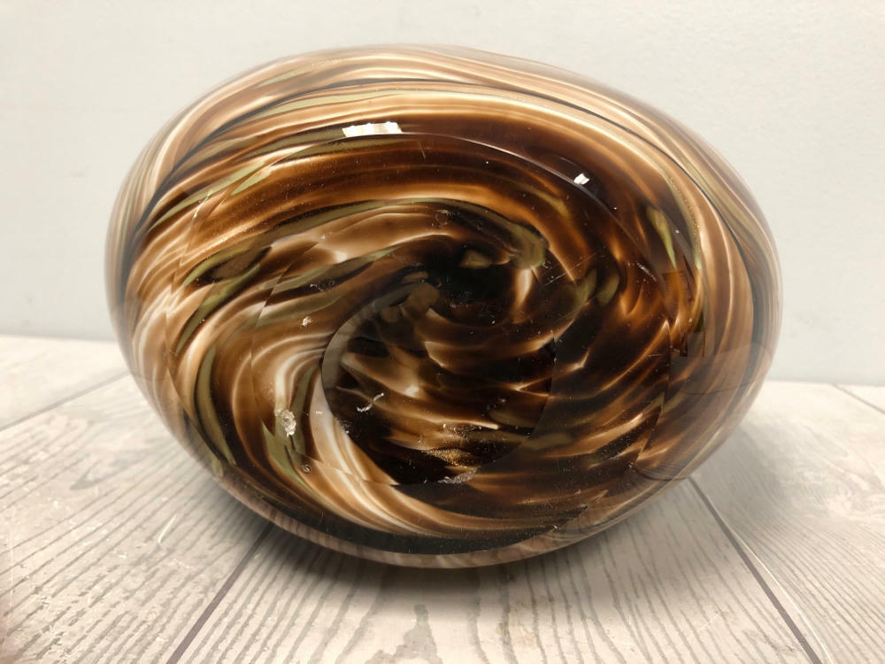 Zorza Mocha Swirl Vase Made in Poland Illusion of Sand Flecks of Gold Glitter